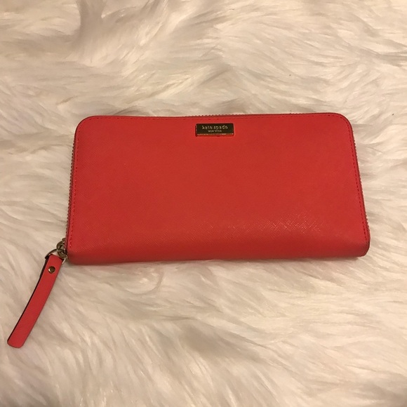Kate Spade Laurel Neda zip around wallet - Picture 2 of 7